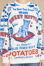 Sweet kitten cotton sweatshirt print close-up