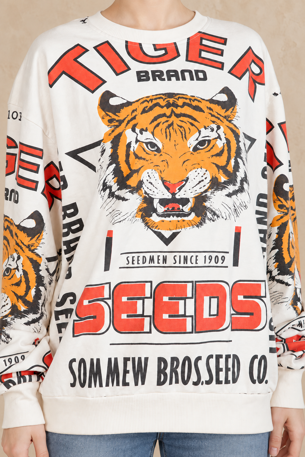 Tiger seeds cotton sweatshirt print close-up